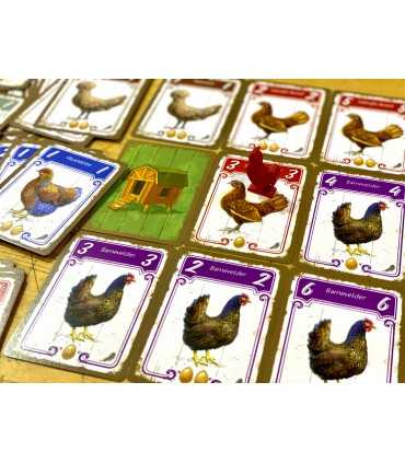Hens - Gioco di Carte Strategico di Allevamento Galline per Famiglie e Amici, 1-4 Giocatori, 15 Minuti di Divertimento