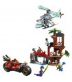 Ninjago - Battaglia alla casa sull'albero con veicolo Ninja