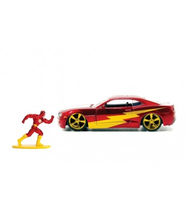 DC Comics - Flash 2010 Chevy Camaro SS Scala 1:32 con Personaggio