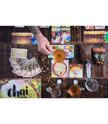Chai - Gioco da Tavolo di Strategia per 1-5 Giocatori, Età 8+, 45 Minuti di Divertimento e Gestione del Tè - Little Rocket Gam