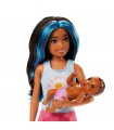 Barbie - Skipper Babysitter: Nanna con Capelli Neri e Blu